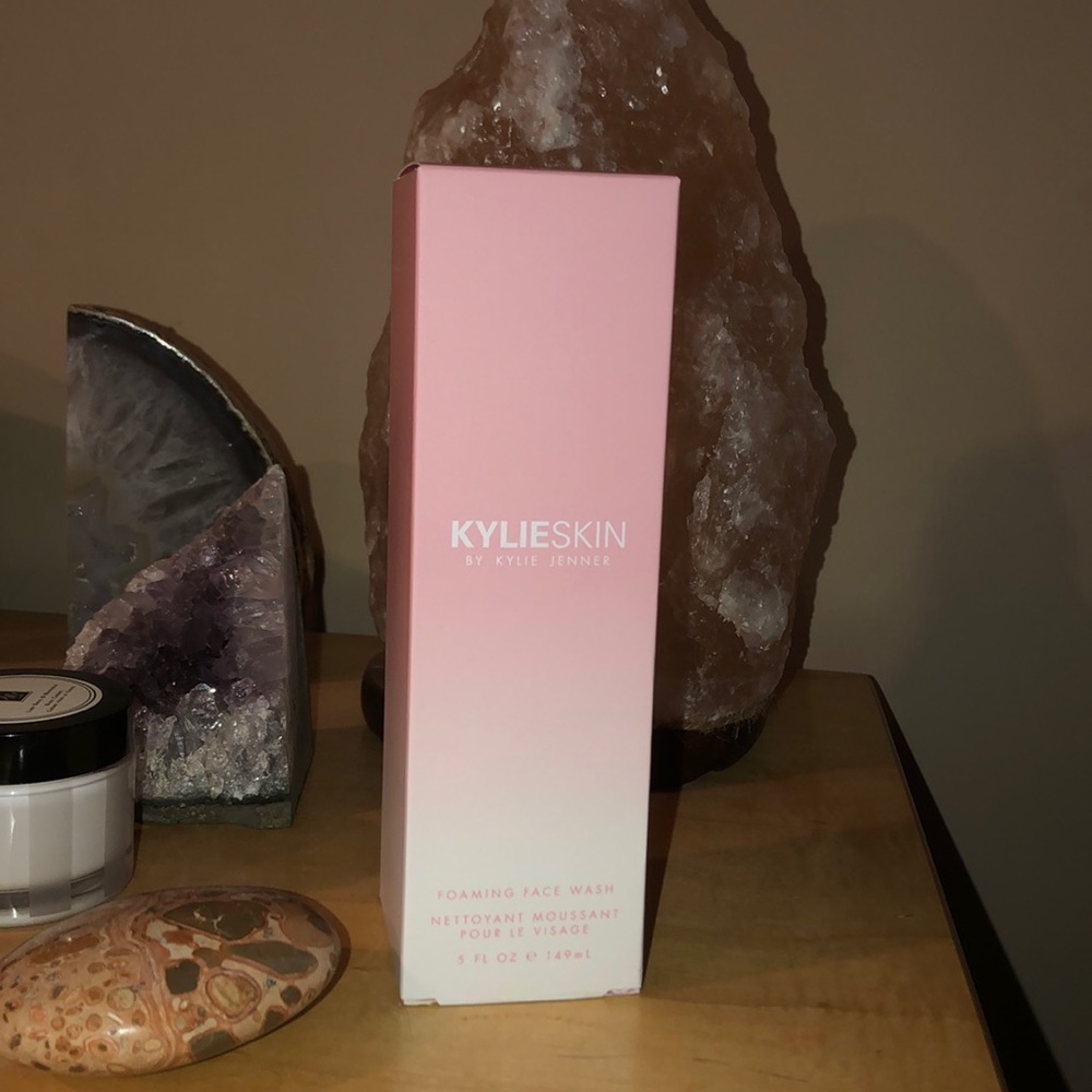 Kylie Skin Foaming Face wash